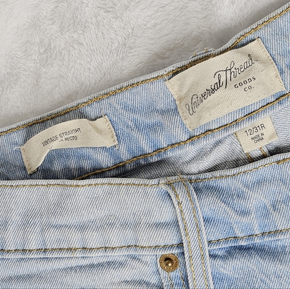 Women's Vintage Style Button Up Straight Leg Denim Jeans - Picture 2 of 11